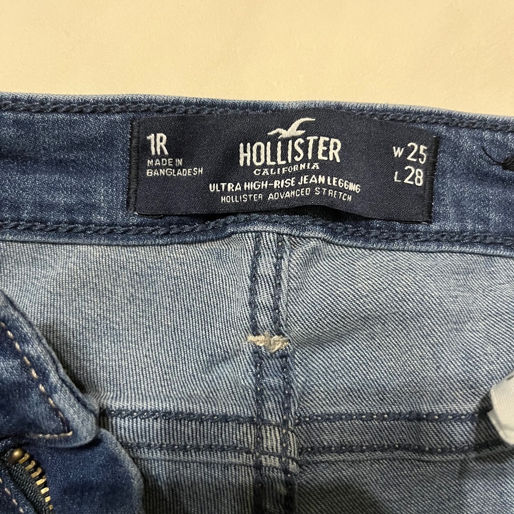Hollister ultra high rise, Jean legging size 1R
